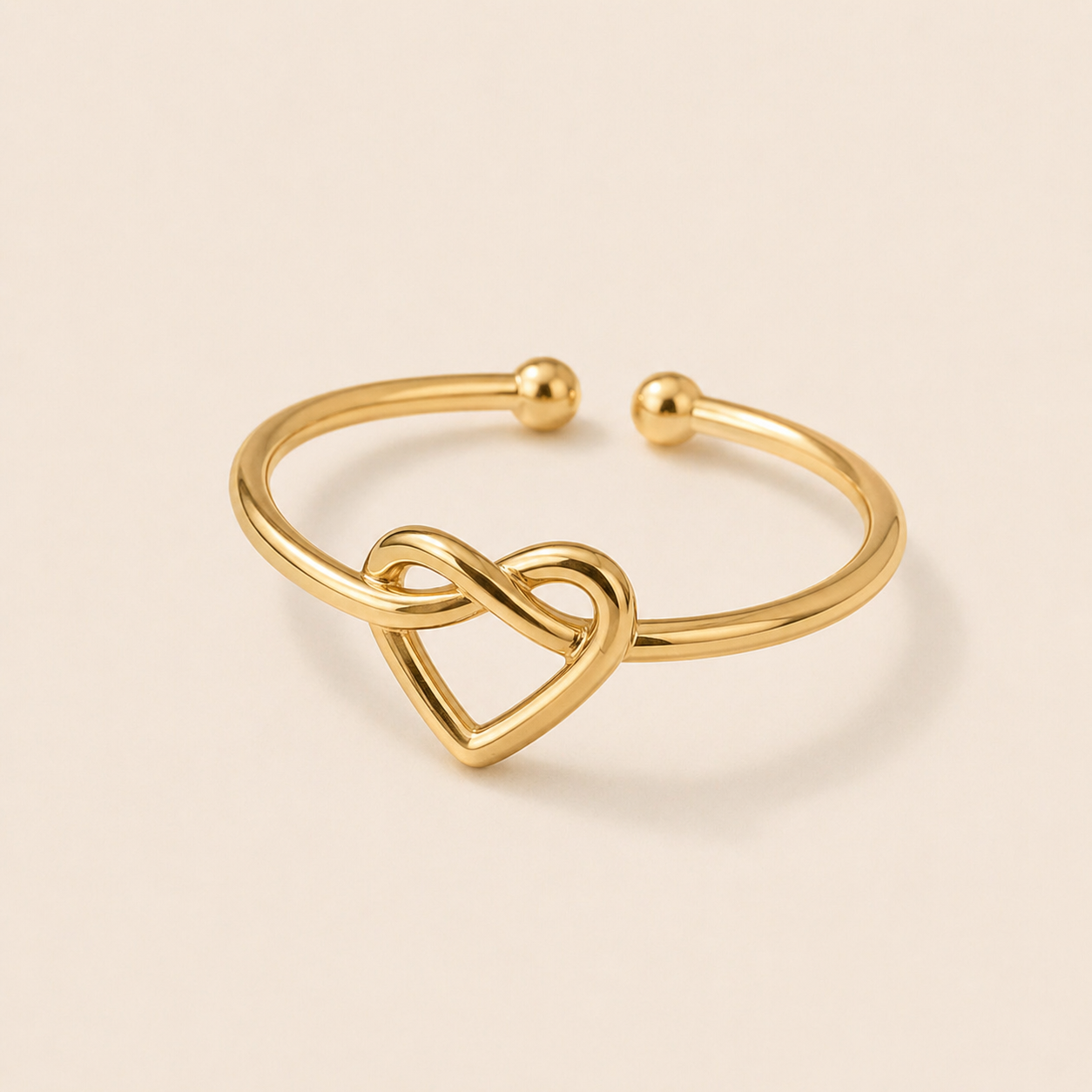 Minimalist twisted heart ring