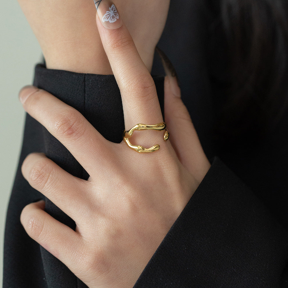 Chic Hollow Titanium Band for Her