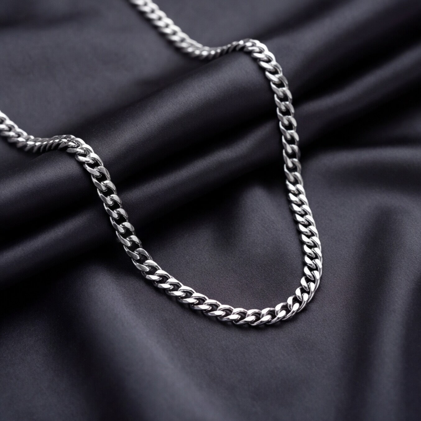 Modern Cuban Style Necklace