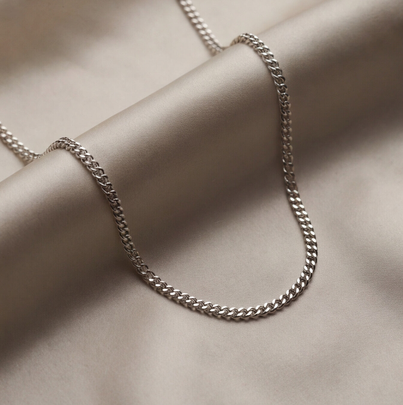 Simple Men's Necklace