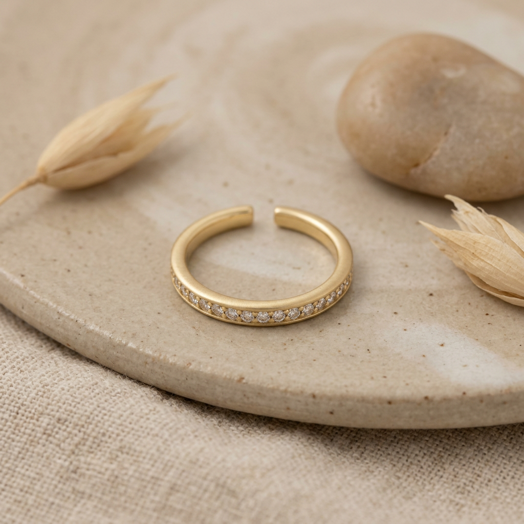 Elegant Pave Ring Deluxe